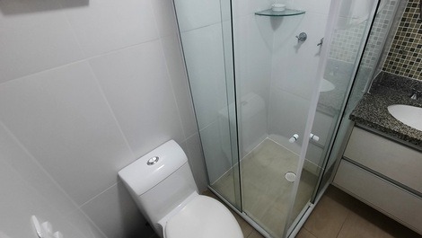 Apartamento Estándar Piso en Pitangueiras, a una cuadra de la playa.