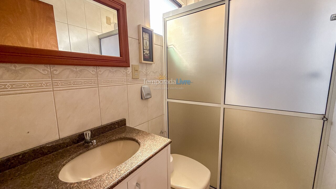 Apartamento para aluguel de temporada em Bombinhas (Praia de Bombas)