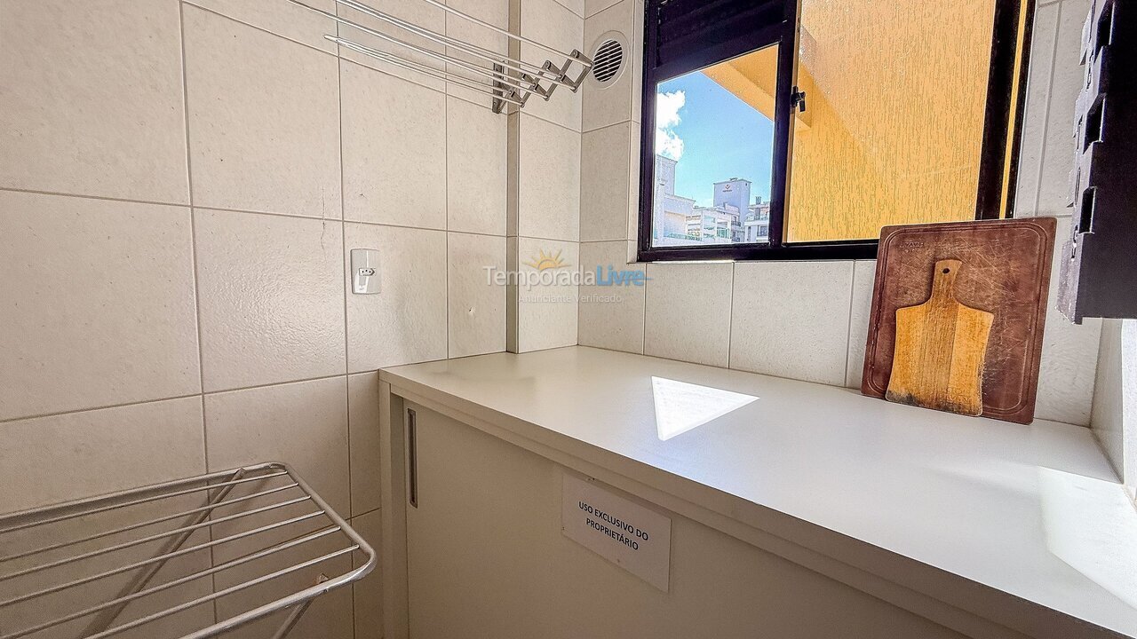 Apartamento para aluguel de temporada em Bombinhas (Praia de Bombas)