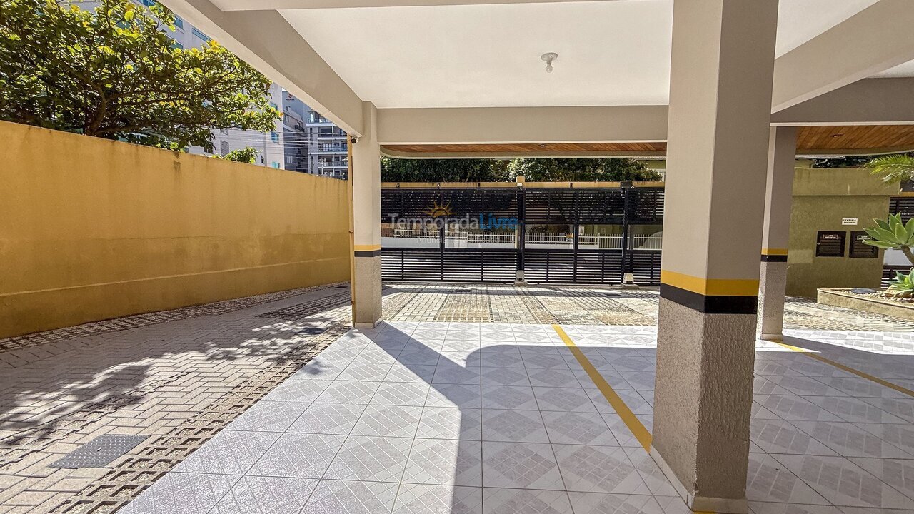 Apartamento para aluguel de temporada em Bombinhas (Praia de Bombas)