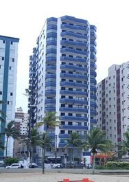 High standard seafront apartment