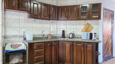 Apartment in the center of Enseada - sleeps 6