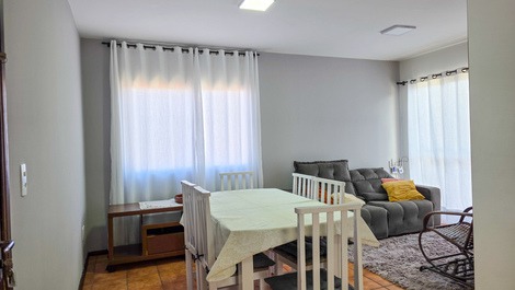 Apartment in the center of Enseada - sleeps 6