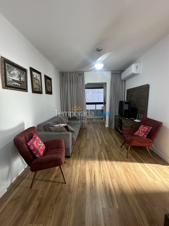 Apartamento para aluguel de temporada em Itapema (Meia Praia)