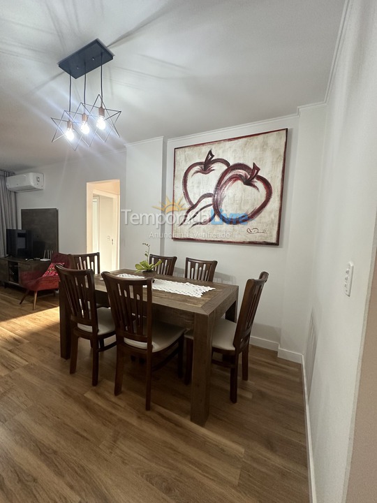 Apartamento para aluguel de temporada em Itapema (Meia Praia)