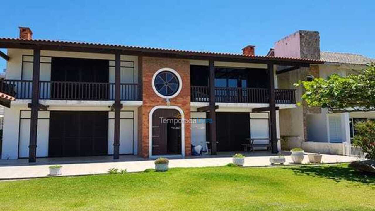 Apartamento para aluguel de temporada em Florianopolis (Praia dos Ingleses)