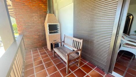 Apartamento Frente ao Mar – 4 dormitórios - PÉ NA AREIA