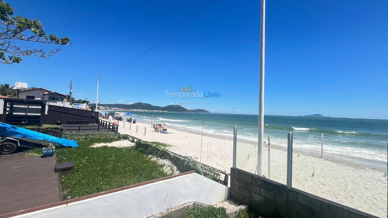 Apartamento para aluguel de temporada em Florianopolis (Praia dos Ingleses)