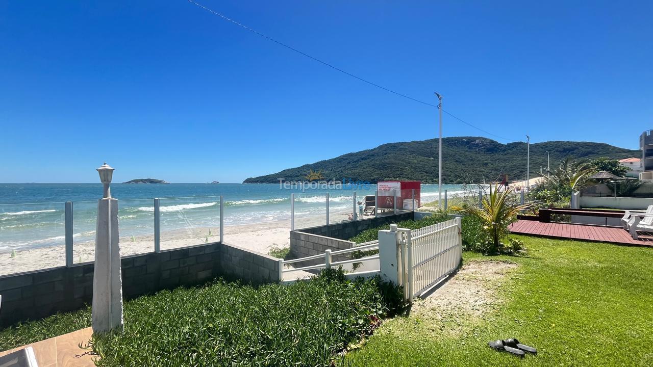 Apartamento para aluguel de temporada em Florianopolis (Praia dos Ingleses)