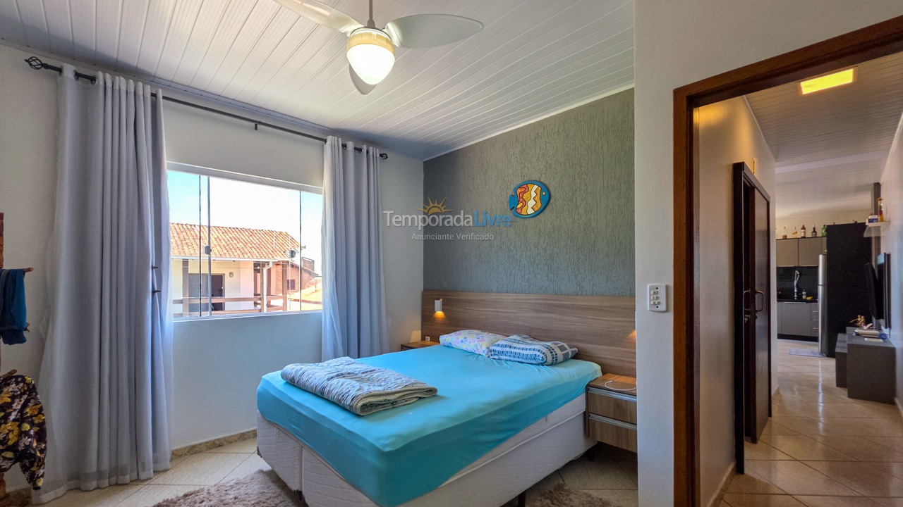 Casa para aluguel de temporada em São Francisco do Sul (Ubatuba)