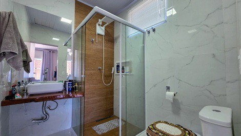 Apartamento vista mar (quadra mar) 6 pessoas - Ubatuba