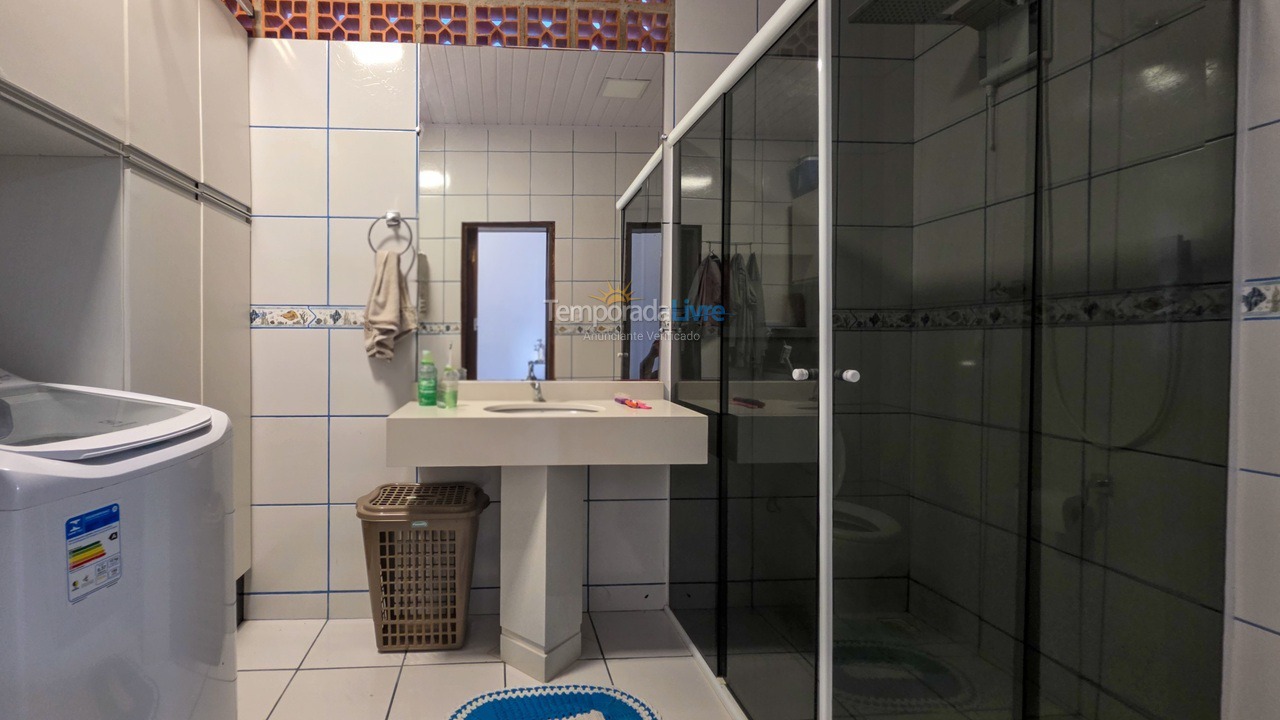 Casa para aluguel de temporada em São Francisco do Sul (Ubatuba)