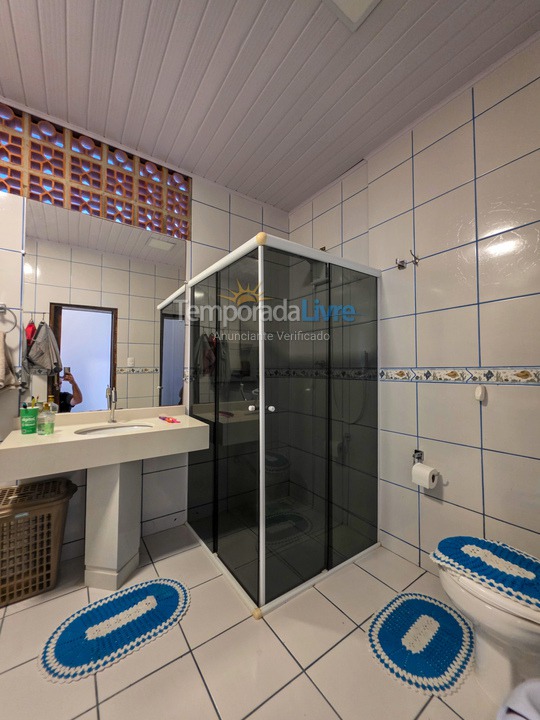 Casa para aluguel de temporada em São Francisco do Sul (Ubatuba)