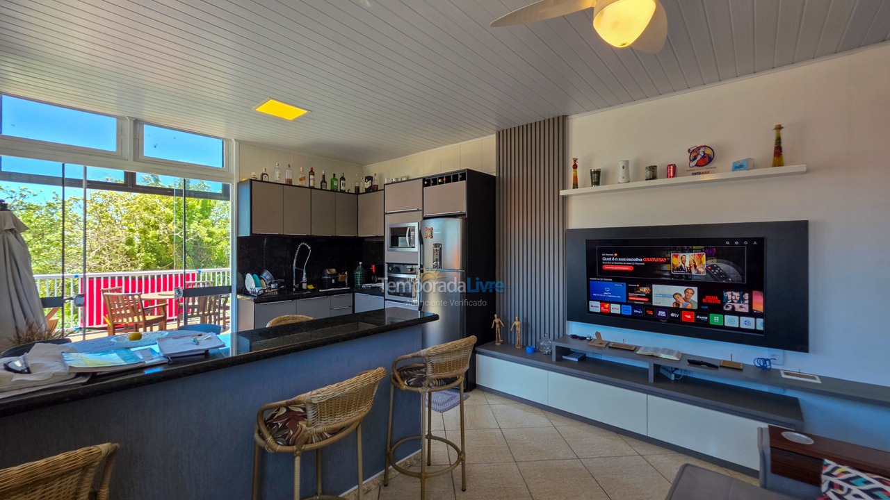 Casa para aluguel de temporada em São Francisco do Sul (Ubatuba)