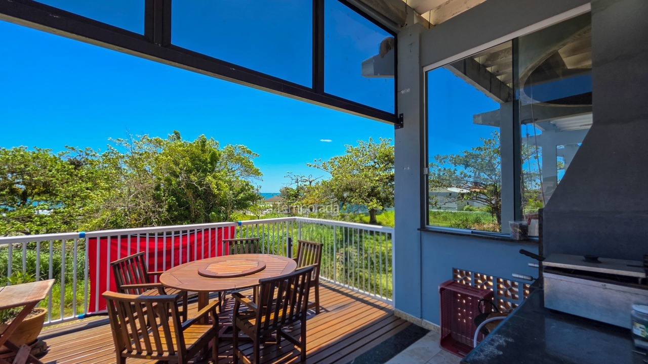 Casa para aluguel de temporada em São Francisco do Sul (Ubatuba)