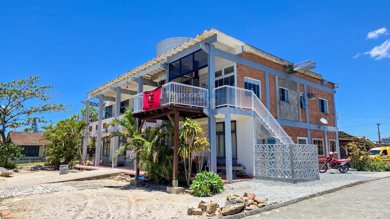 Casa para aluguel de temporada em São Francisco do Sul (Ubatuba)