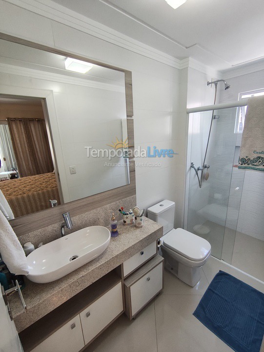 Apartamento para aluguel de temporada em Balneário Camboriú (Centro)