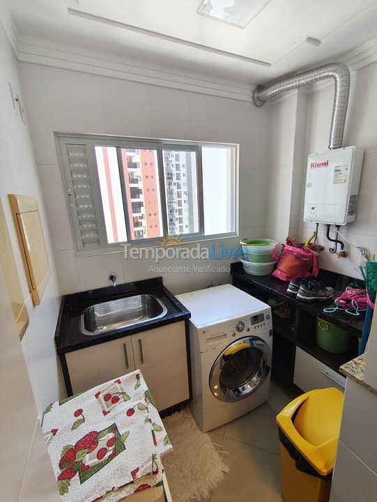 Apartamento para aluguel de temporada em Balneário Camboriú (Centro)