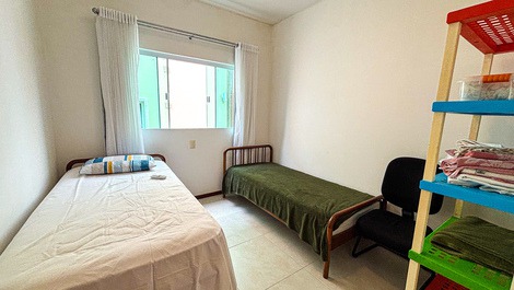 Partiu Palmas? Apto a 180m da praia.