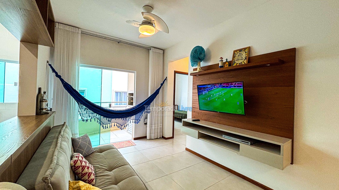 Apartamento para aluguel de temporada em Governador Celso Ramos (Praia de Palmas)