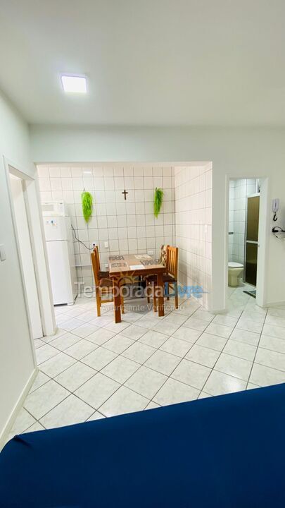 Apartamento para aluguel de temporada em Balneário Camboriú (Praia Central)