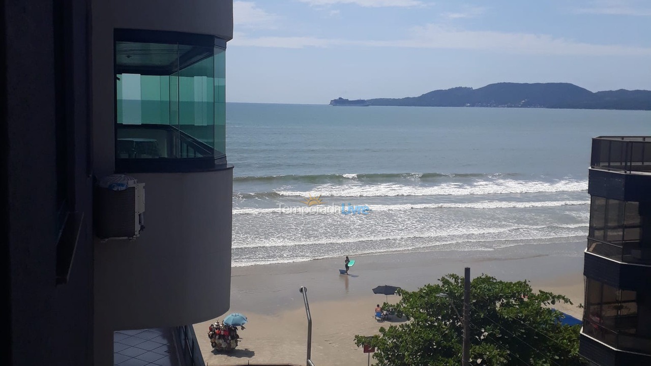 Apartment for vacation rental in Itapema (Meia Praia)