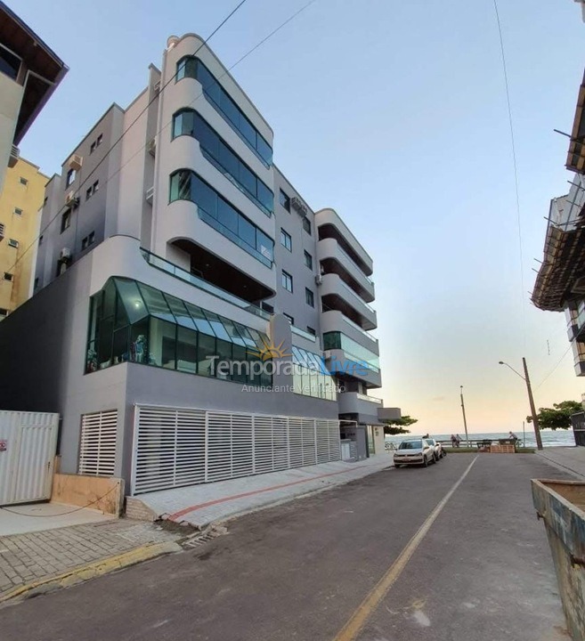 Apartment for vacation rental in Itapema (Meia Praia)