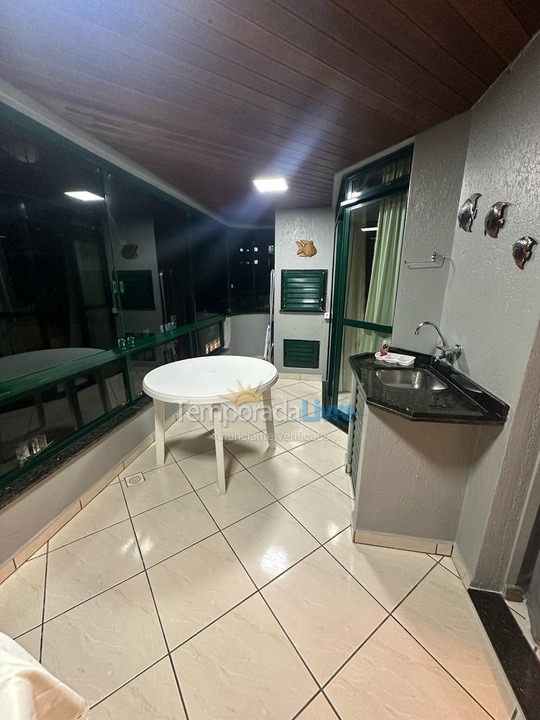 Apartment for vacation rental in Itapema (Meia Praia)