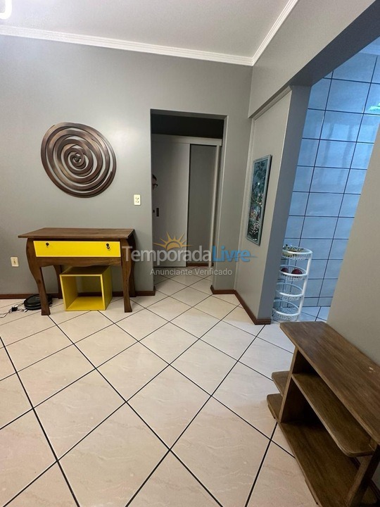 Apartment for vacation rental in Itapema (Meia Praia)