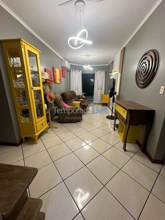 Apartment for vacation rental in Itapema (Meia Praia)