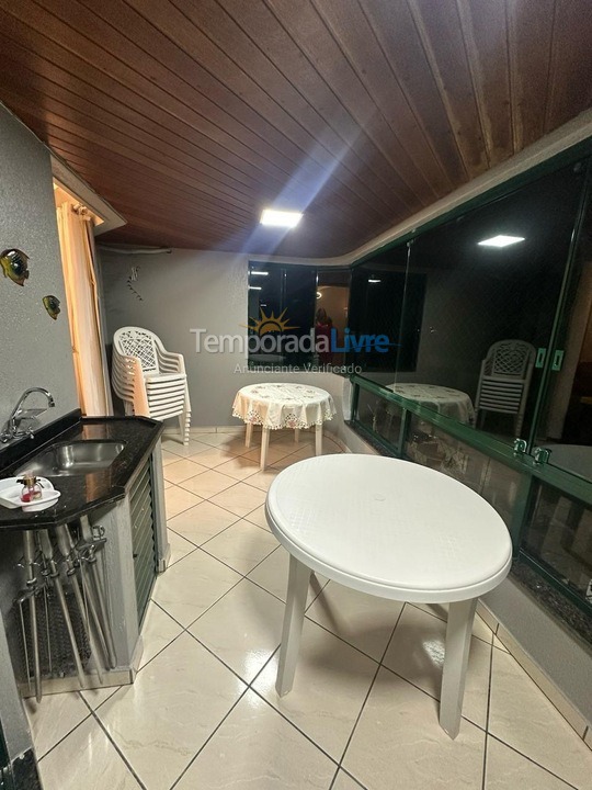 Apartment for vacation rental in Itapema (Meia Praia)