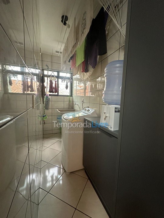 Apartment for vacation rental in Itapema (Meia Praia)