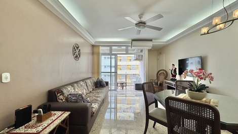 Pitangueiras, a 90 metros de la playa, 4 habitaciones, vista al mar, Wi-Fi, 2 plazas de aparcamiento.