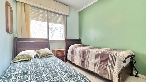 Pitangueiras, a 90 metros de la playa, 4 habitaciones, vista al mar, Wi-Fi, 2 plazas de aparcamiento.