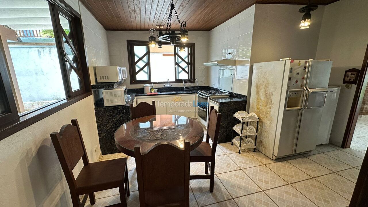 Casa para alquiler de vacaciones em São Sebastião (Juquehy)