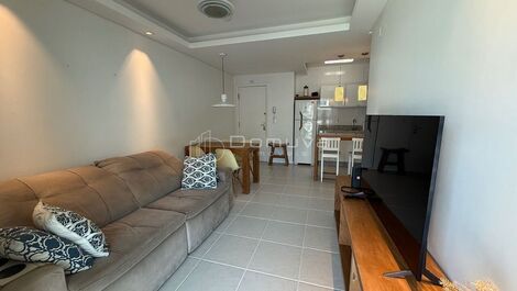 Locação Temporada 2 quartos, sendo 1 suíte Praia Brava