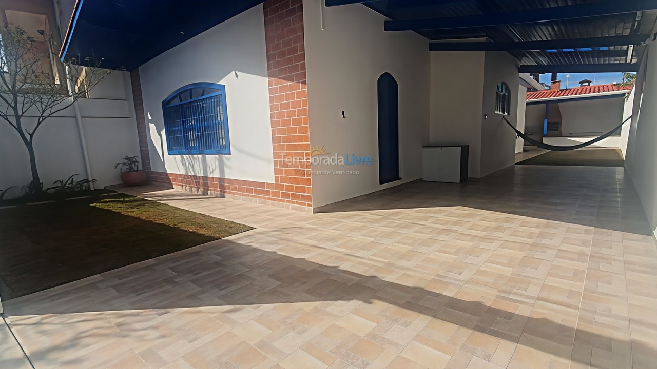 Casa para alquiler de vacaciones em Peruíbe (Stella Maris)