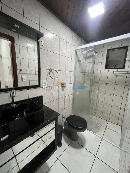 Apartamento para aluguel de temporada em Itapema (Meia Praia)