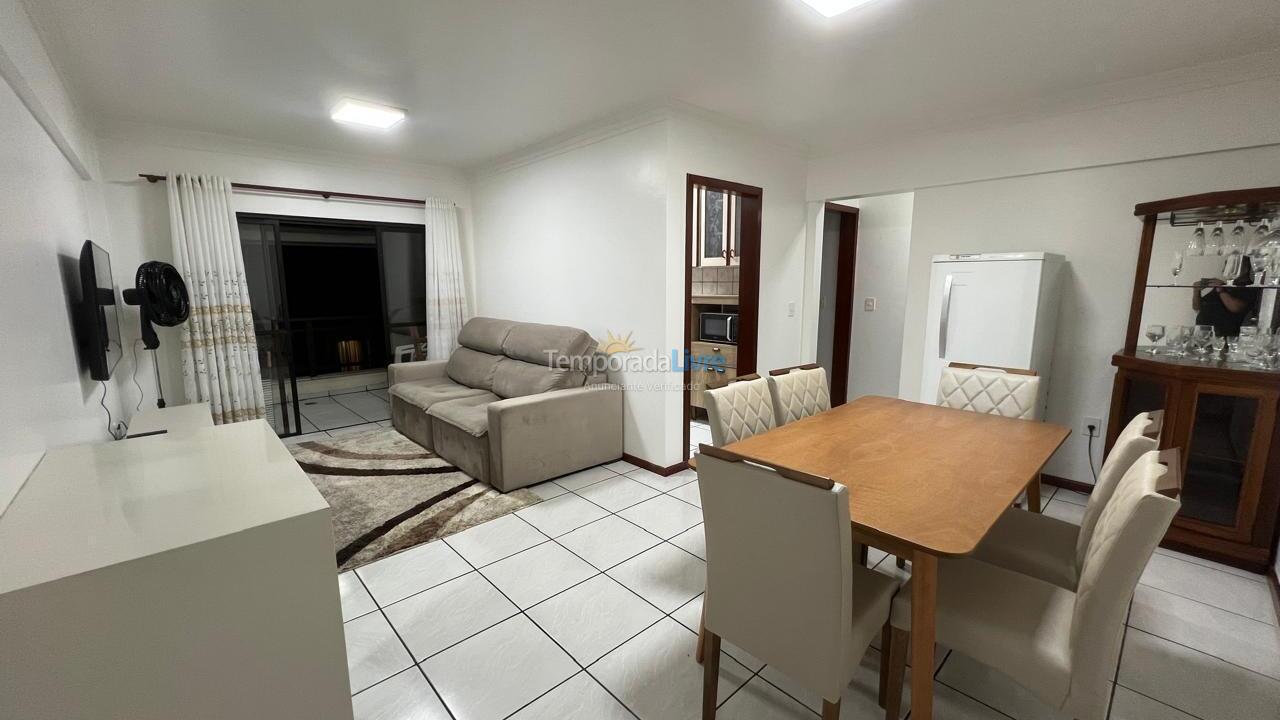 Apartamento para aluguel de temporada em Itapema (Meia Praia)