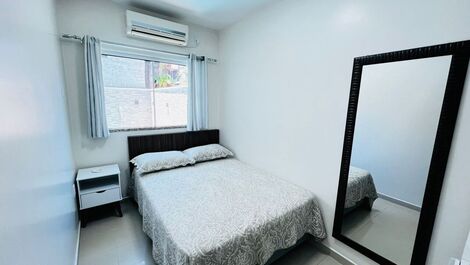 Mariscal Beach Semi-Detached House with Swimming Pool