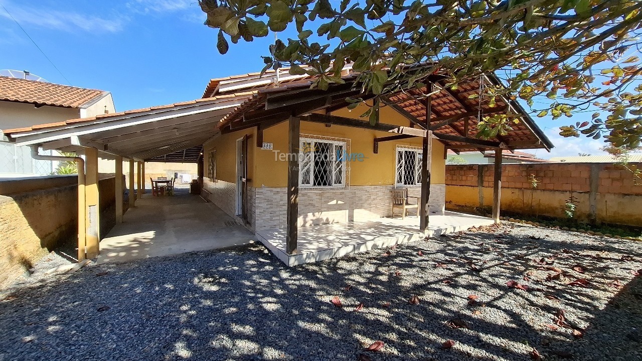 Casa para aluguel de temporada em Barra Velha (Itajuba)