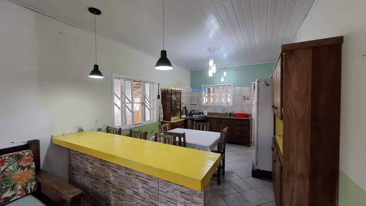 Casa para aluguel de temporada em Barra Velha (Itajuba)