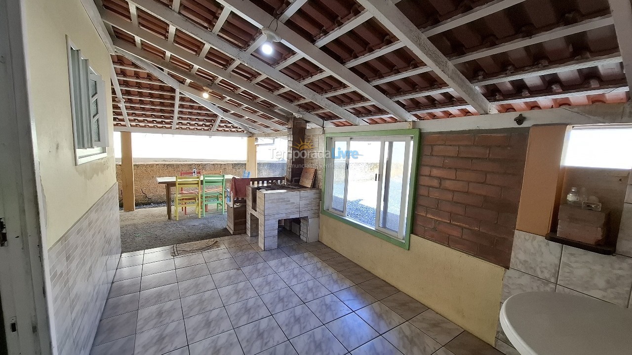 Casa para aluguel de temporada em Barra Velha (Itajuba)