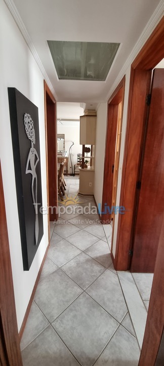 Apartamento para aluguel de temporada em Balneário Camboriú (Barra Sul)
