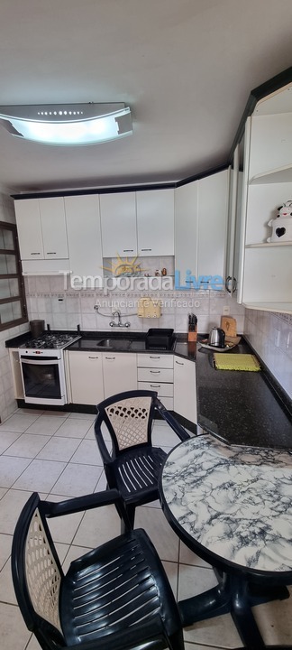 Apartamento para aluguel de temporada em Balneário Camboriú (Barra Sul)