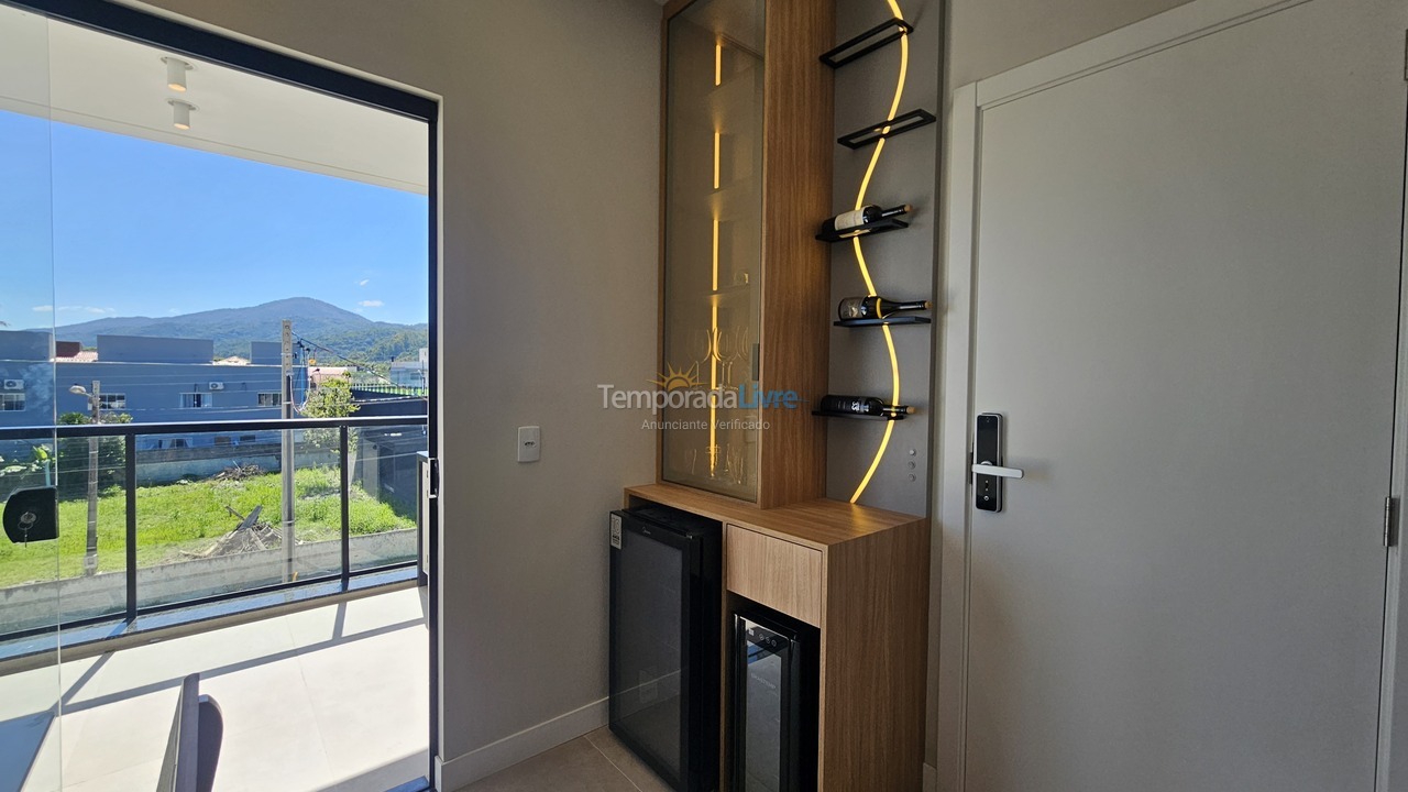 Apartamento para alquiler de vacaciones em Bombinhas (Praia de Zimbros)