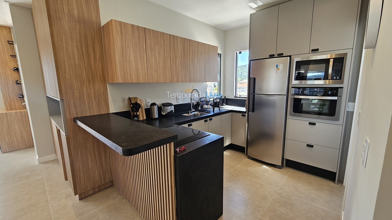 Apartamento para alquiler de vacaciones em Bombinhas (Praia de Zimbros)