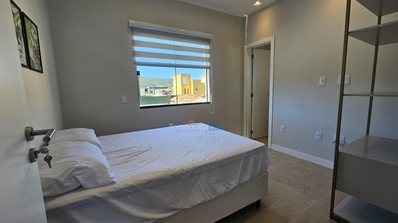 Apartamento para alquiler de vacaciones em Bombinhas (Praia de Zimbros)