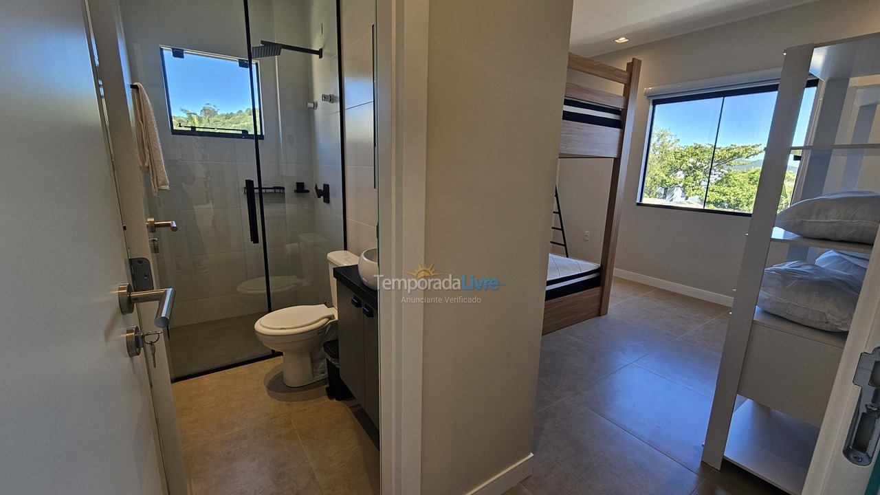 Apartamento para alquiler de vacaciones em Bombinhas (Praia de Zimbros)