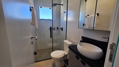 Apartamento de 3 suites con vistas al mar en Zimbros